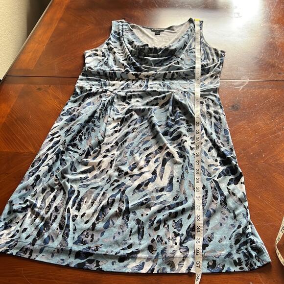 Clara S Blue Animal Print Knit Dress Woman Size Medium Sleeveless Waterfall Neck - Picture 9 of 10